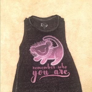 Women’s small Disney Lion King shirt